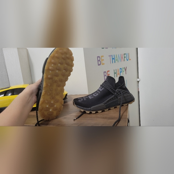 Pharrell nmd human race men size 7 womens size 8